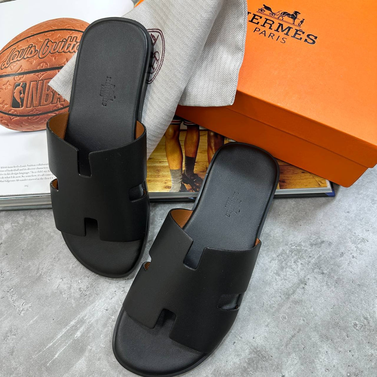 HRMES SLIPPERS MENS BLACK