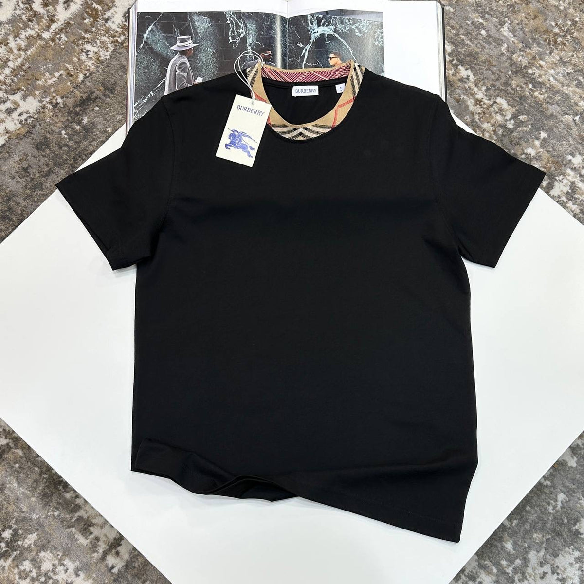 BRBRY TSHIRT-BLACK