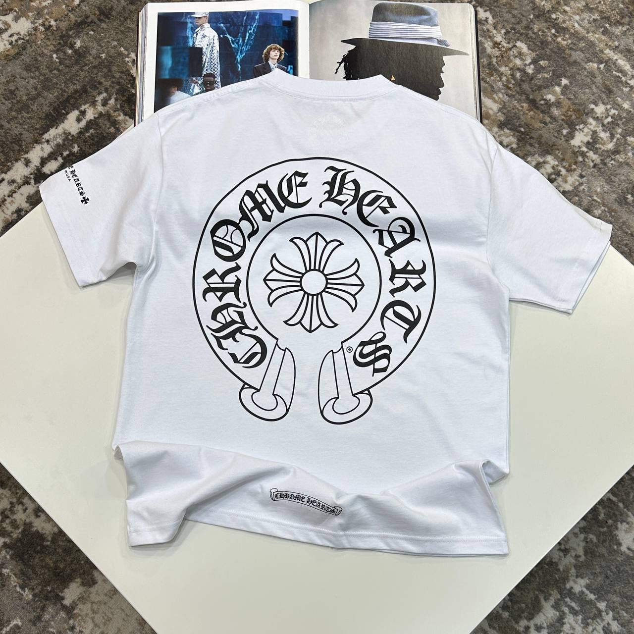 CHRM-HEART BLACK/WHITE