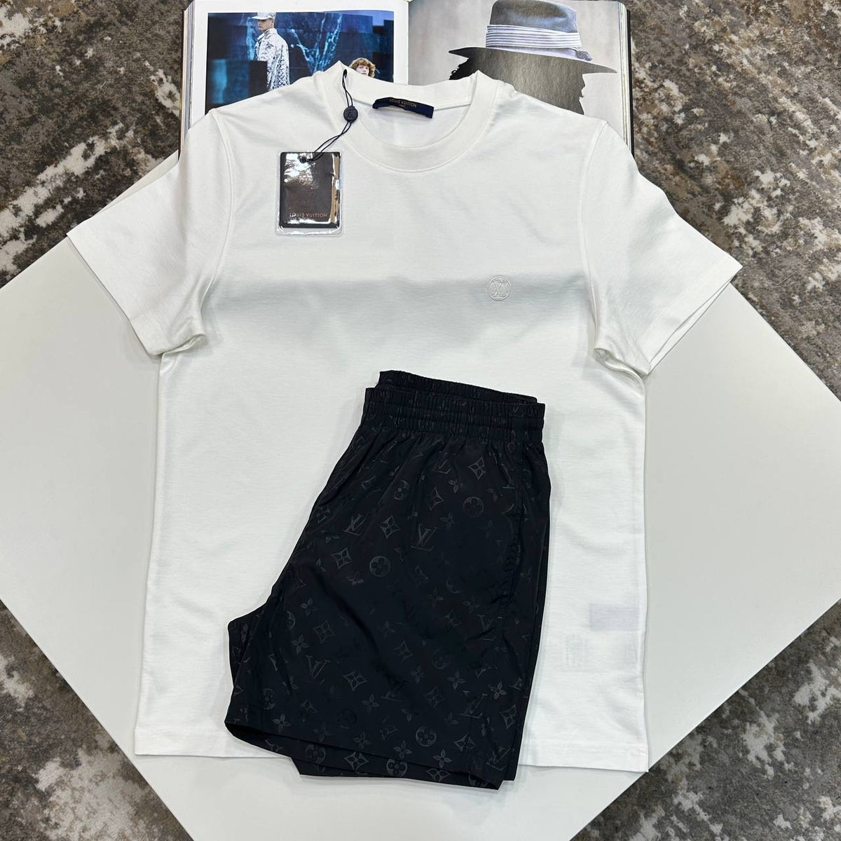 L.V SHORT SET WHITE/BLACK