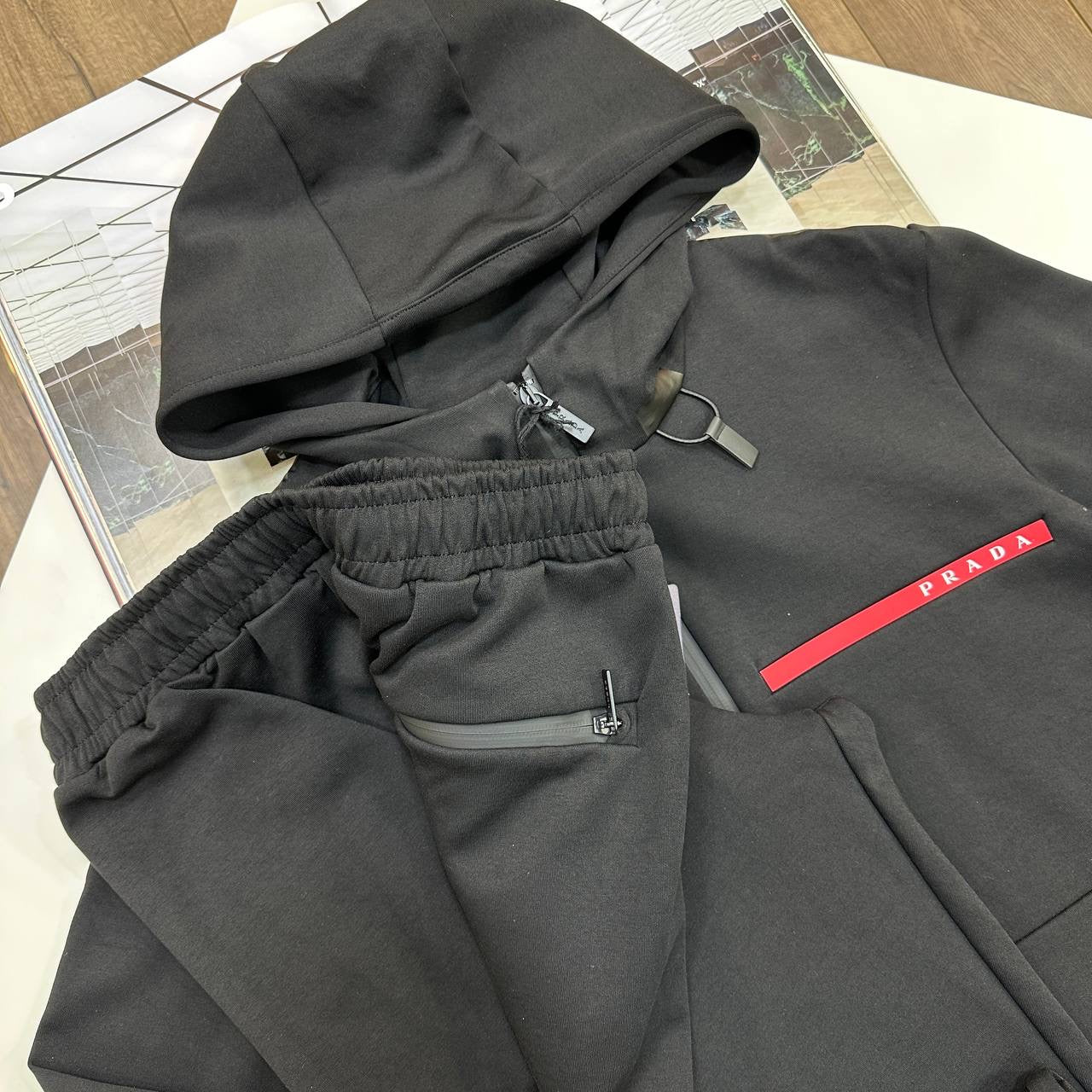 PRDA TRACKSUIT FRONT BADGE BLACK