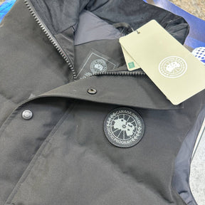 C.G BLACK BADGE BODYWARMER BLACK