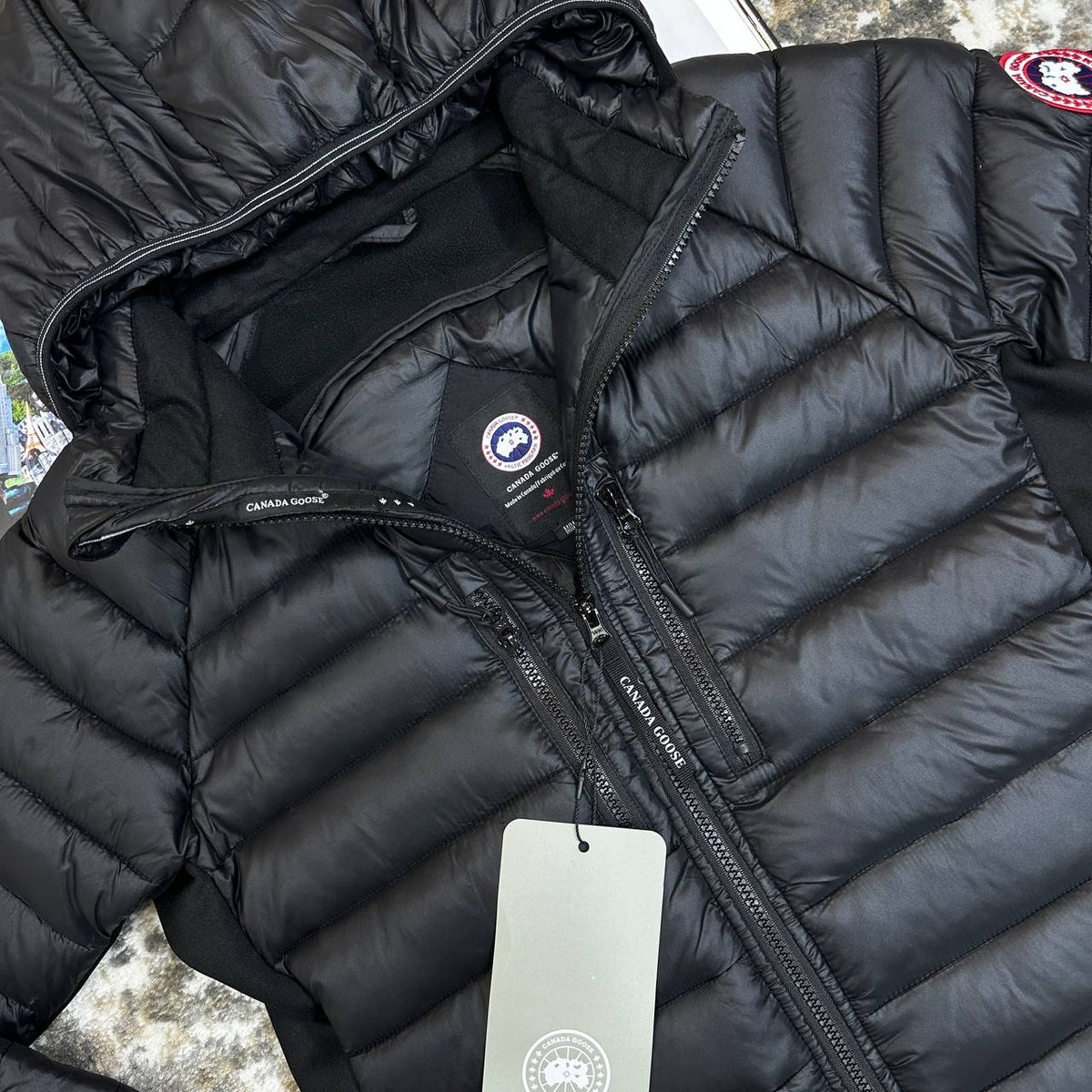 CNADA-GOOSE ZIP JACKET-BLACK WITH RED BADGE