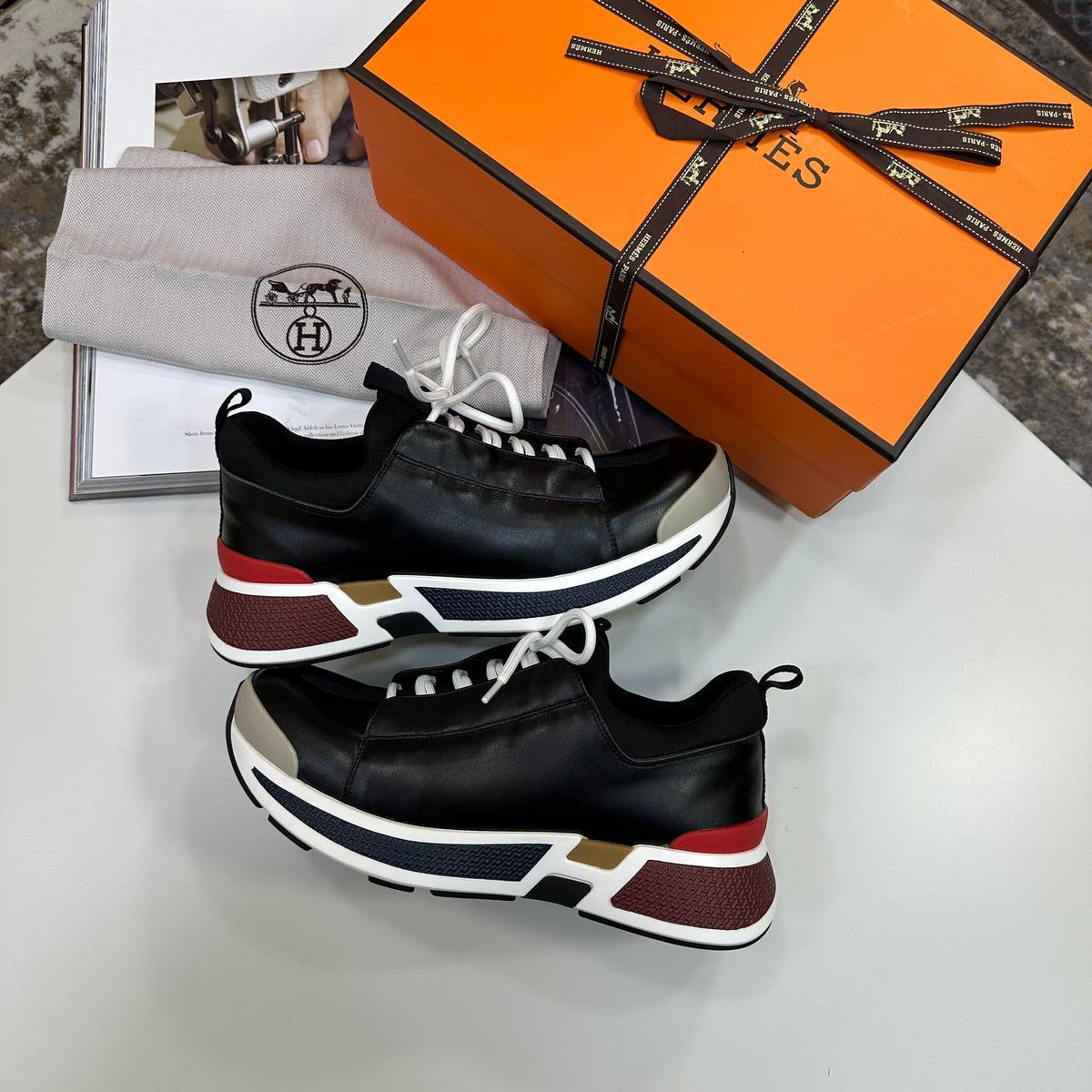 HRMS BOUNCING TRAINERS  BLACK|WHITE