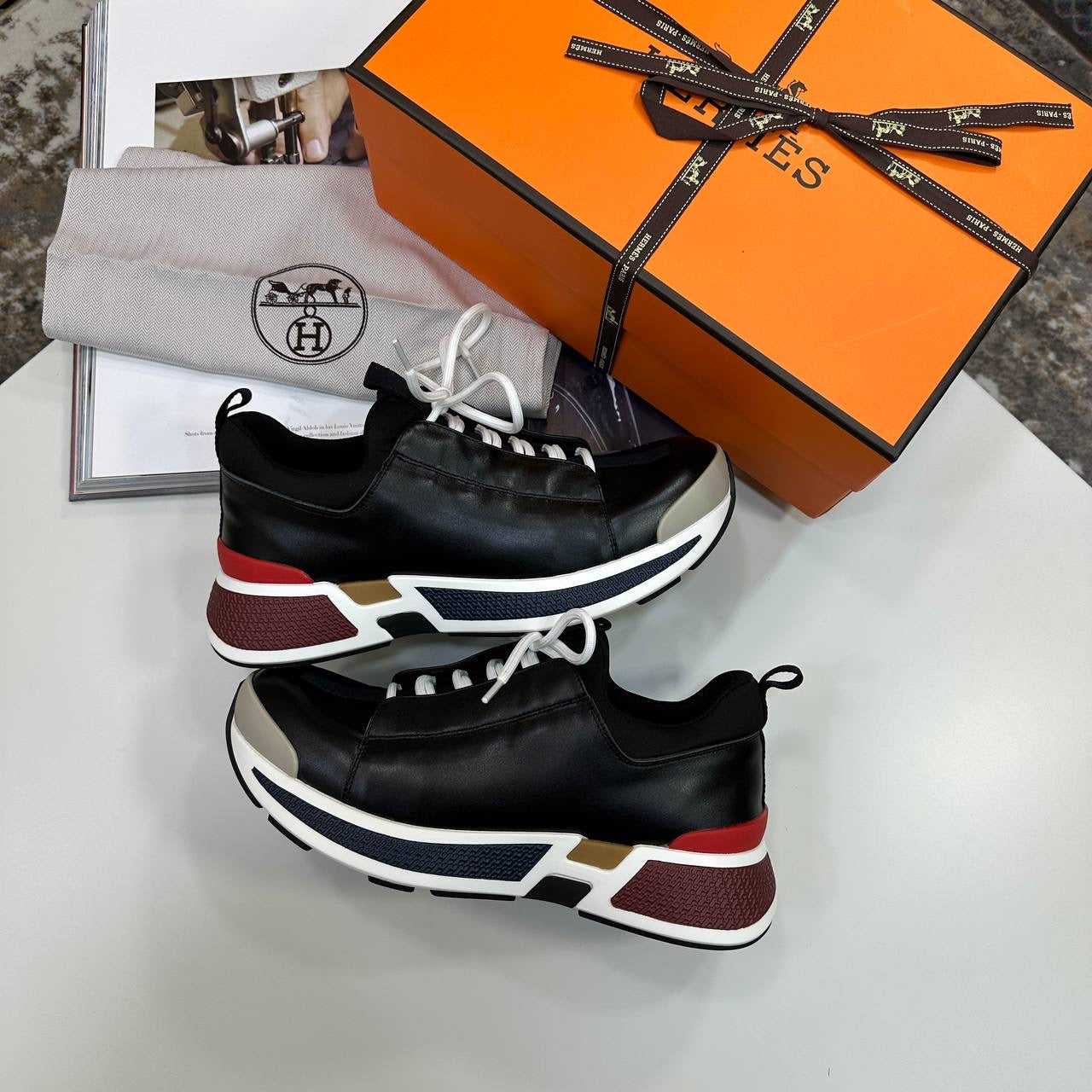 HRMS BOUNCING TRAINERS  BLACK|WHITE