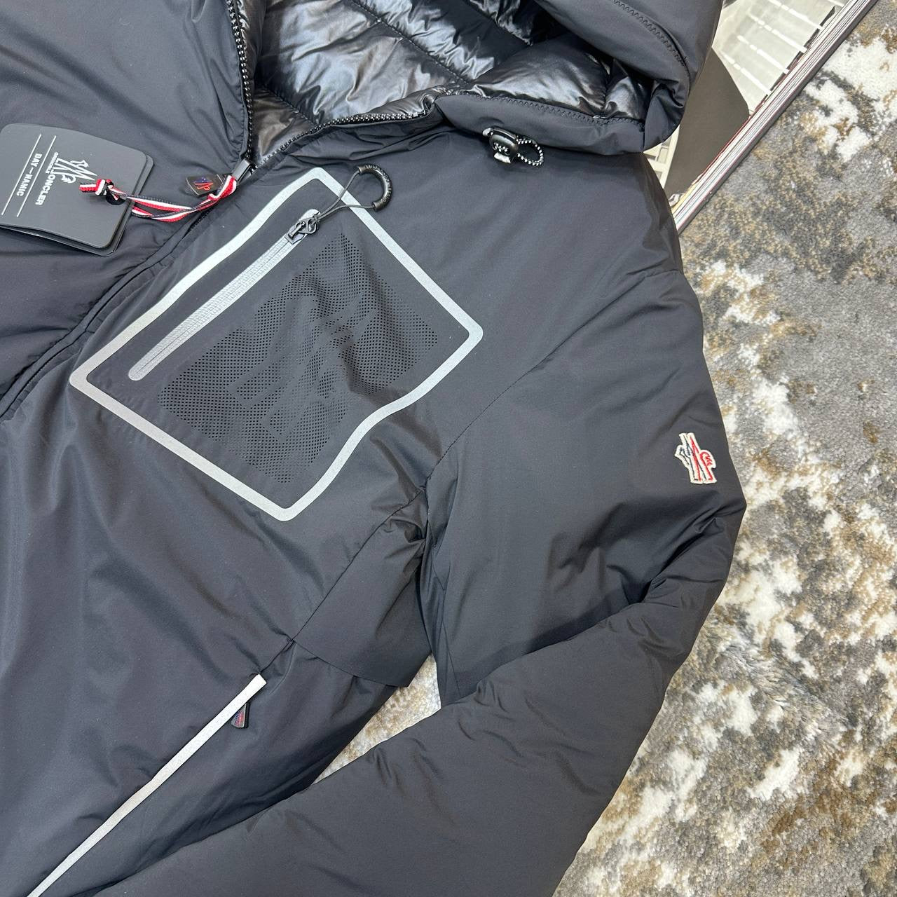 MNCLR FULL PUFFER REVERSE ABLE JACKET-BLACK