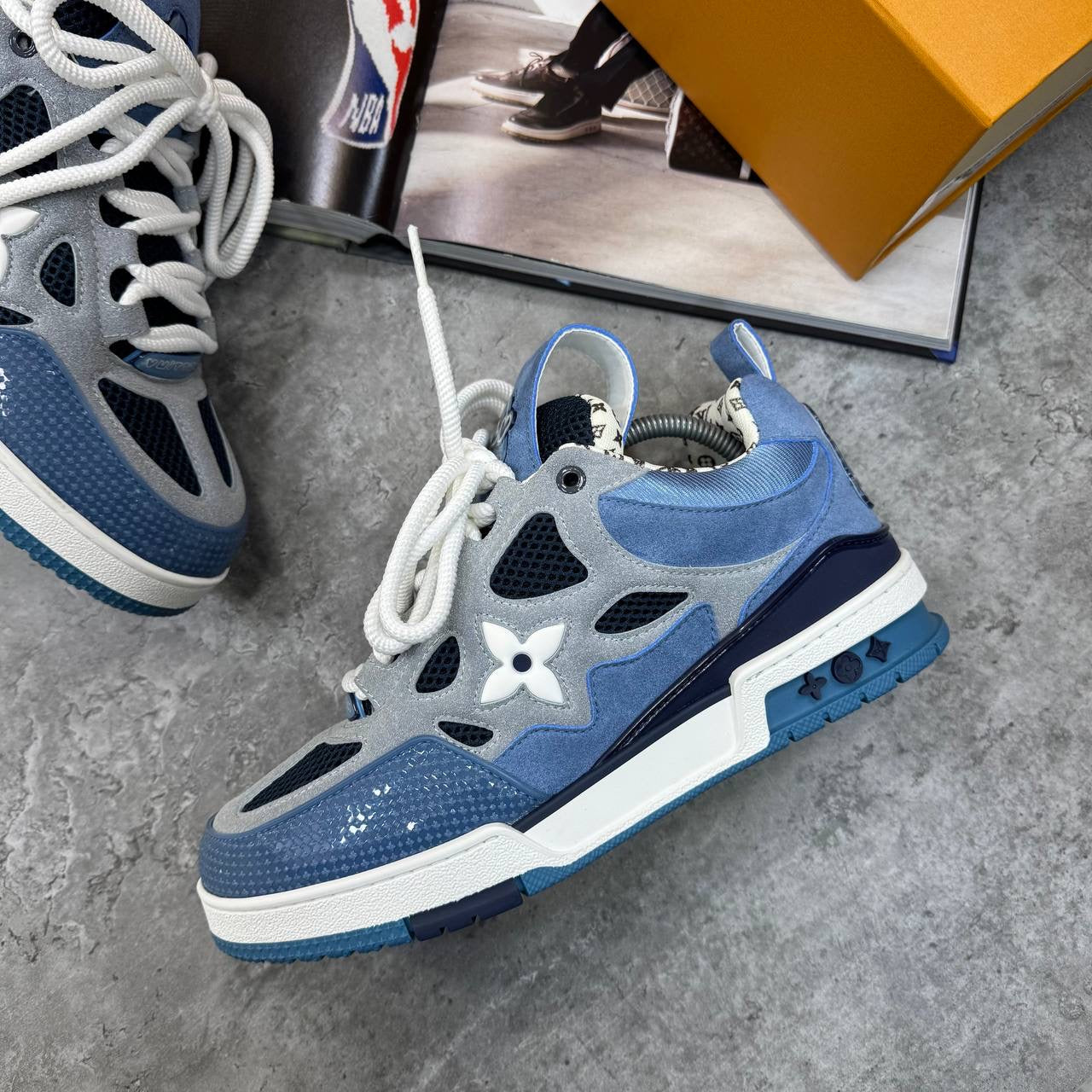 LVE SKATES- BLUE/WHITE