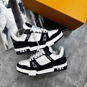 LVE TRAINER -BLACK|WHITE COLOUR