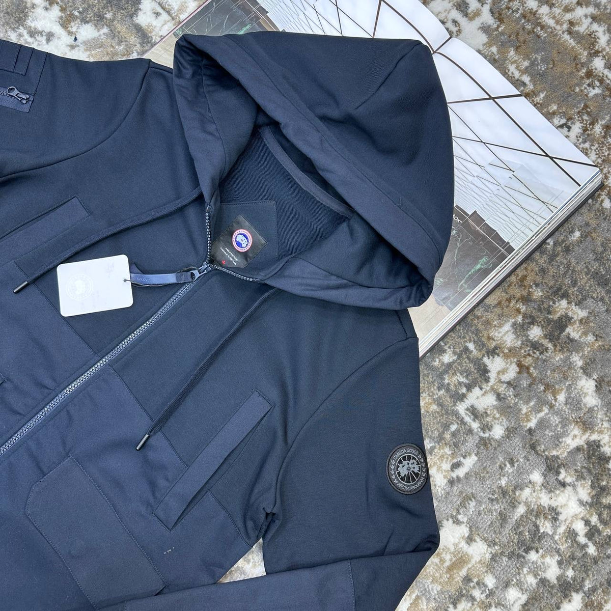 CNADA-GOOSE ZIP JACKET-NAVY WITH BLACK BADGE