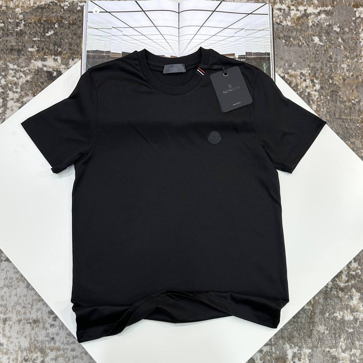 MNCLR BLACK BADGE TSHIRT-BLACK