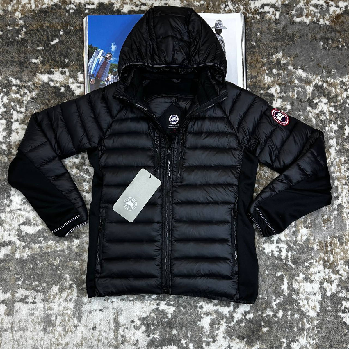 CNADA-GOOSE ZIP JACKET-BLACK WITH RED BADGE