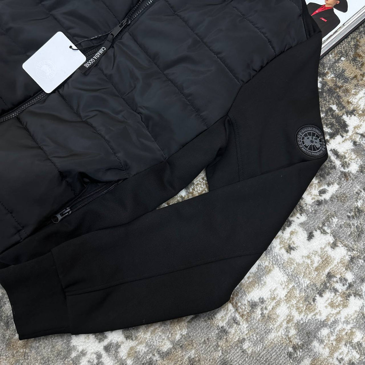 CNADA-GOOSE ZIP JACKET-BLACK WITH BLACK BADGE