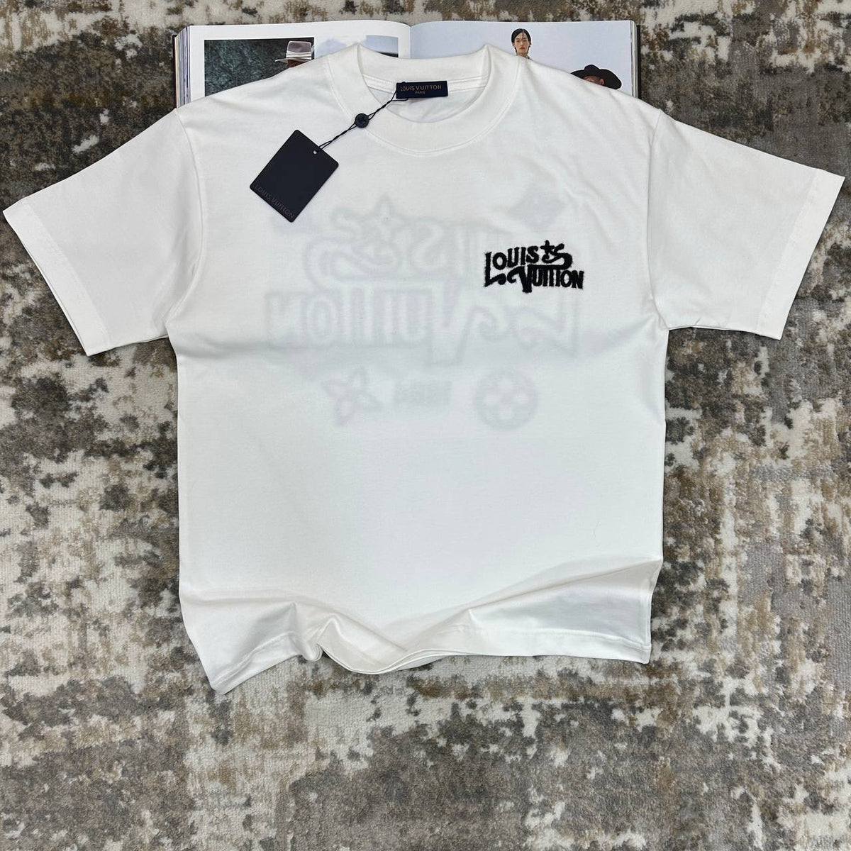 LUOS-VUTON EMBROIDERY TSHIRT-WHITE