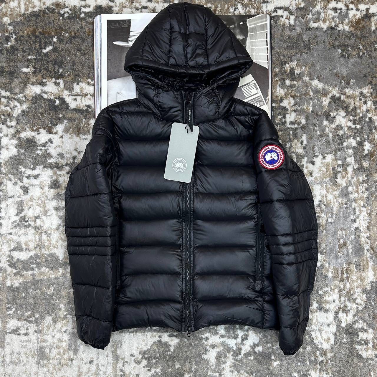 CNADA-GOOSE ZIP CROFTON JACKET-BLACK WITH RED BADGE