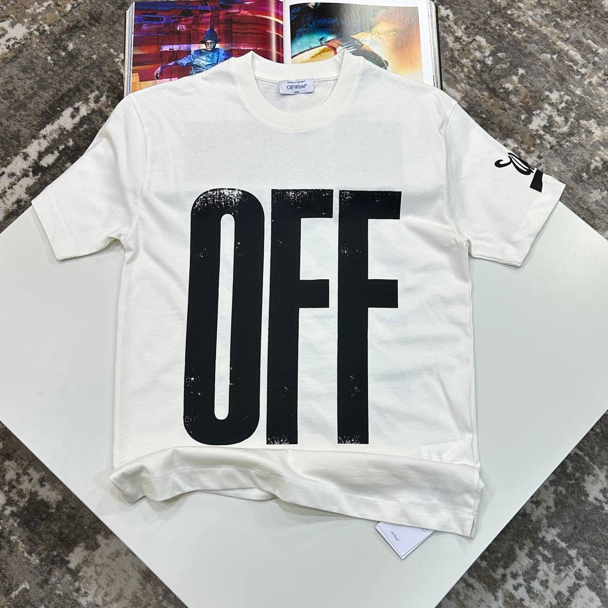 OF-WITE TSHIRT-BLACK/WHITE