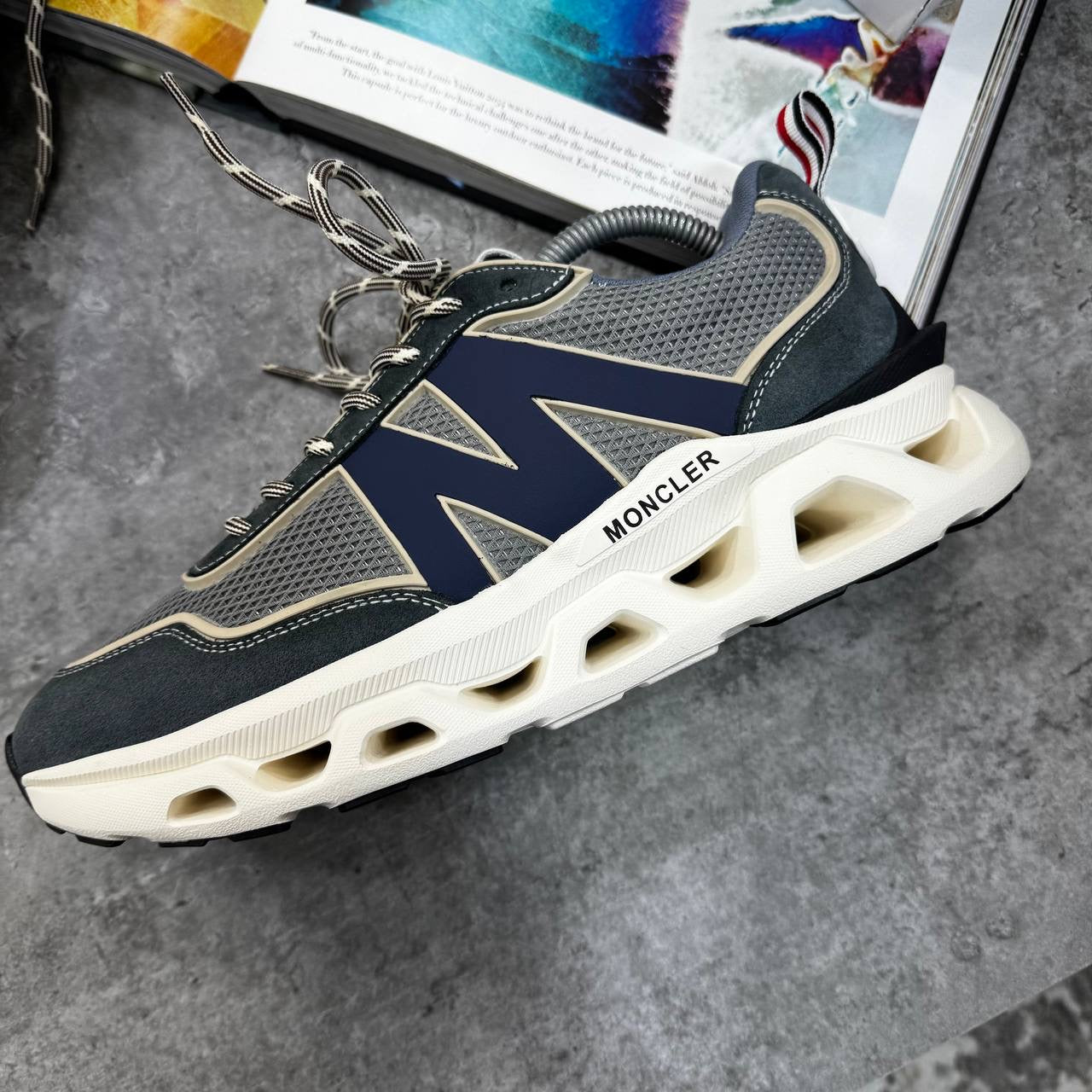 NCLR RUNNING TRAINERS GREY/NAVY