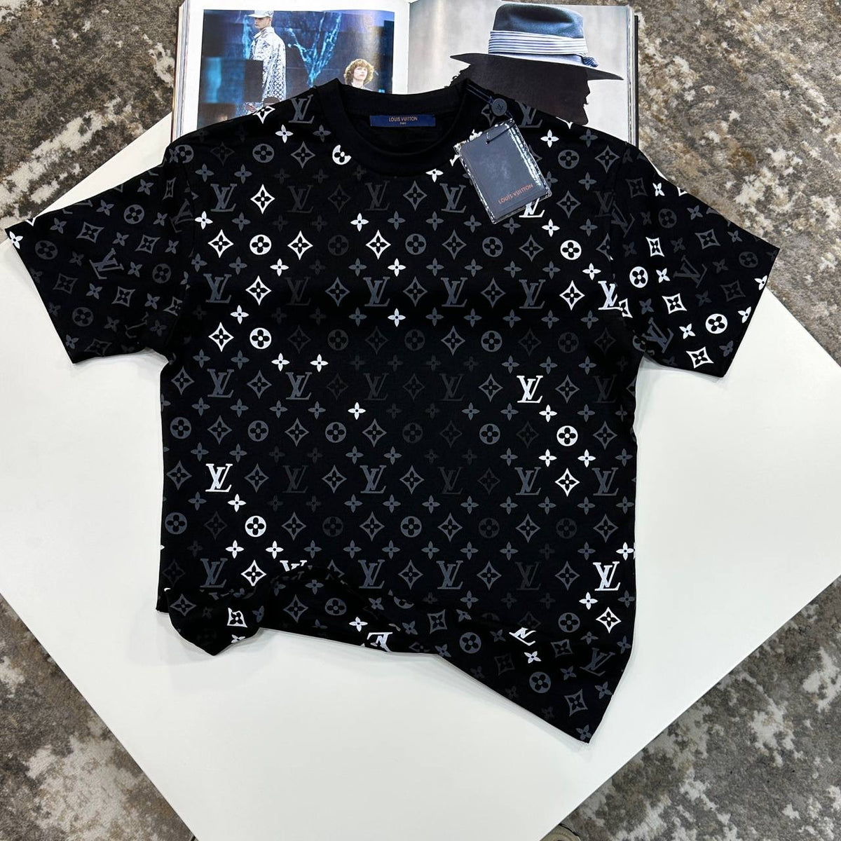 L.V SHORT SET ALL BLACK