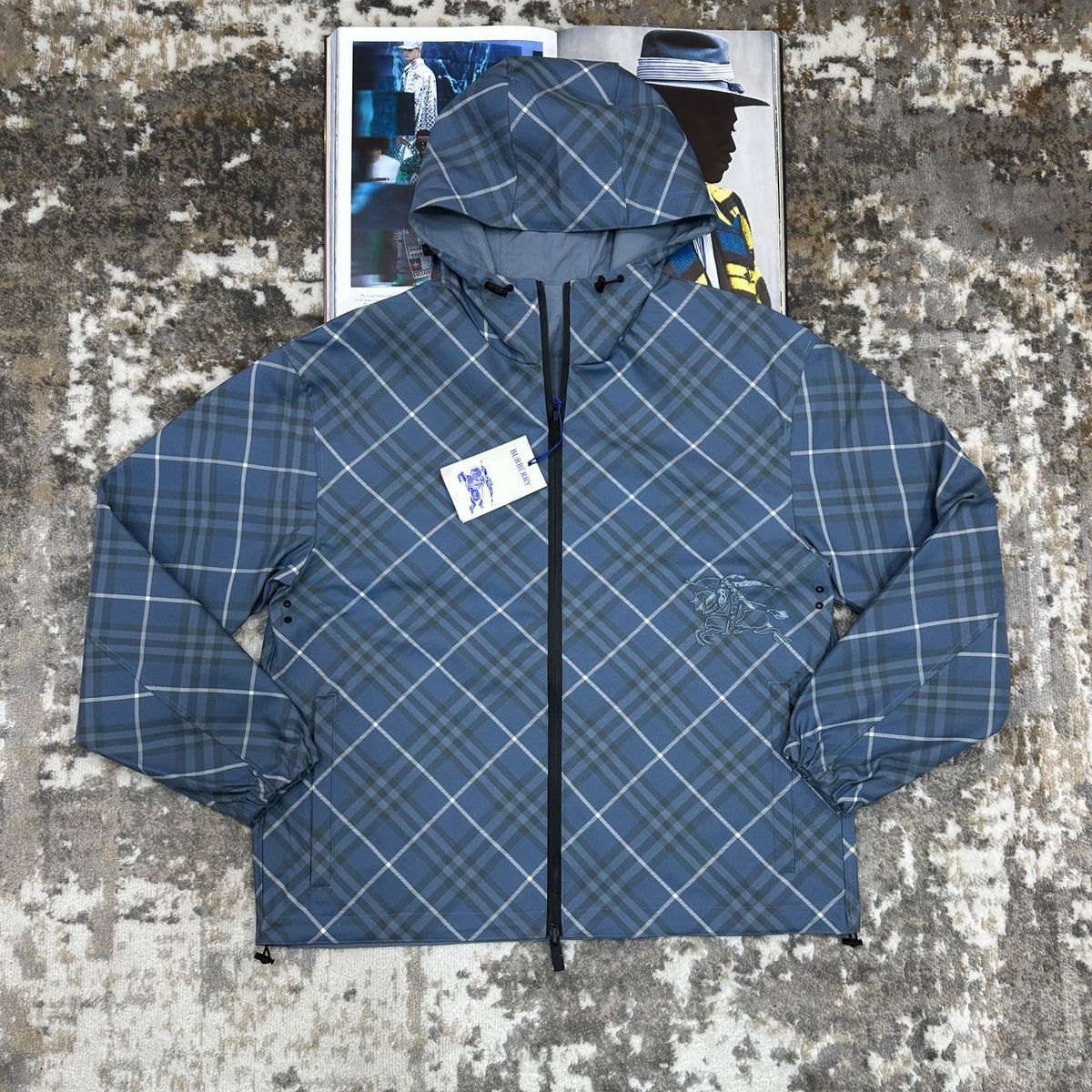 BURBERY REVERSE ABLE JACKET BLUE