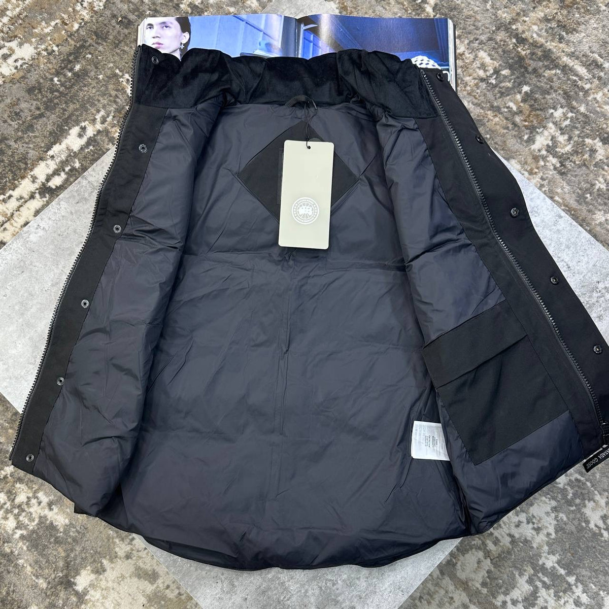 C.G BLACK BADGE BODYWARMER BLACK