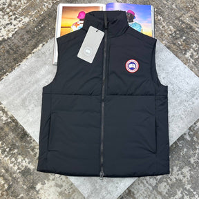 C.G BODYWARMER RED BADGE BLACK
