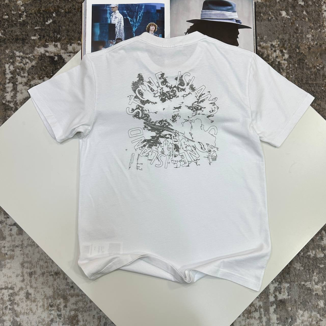 STNE ISLND BACK BIG LOGO TSHIRT-WHITE