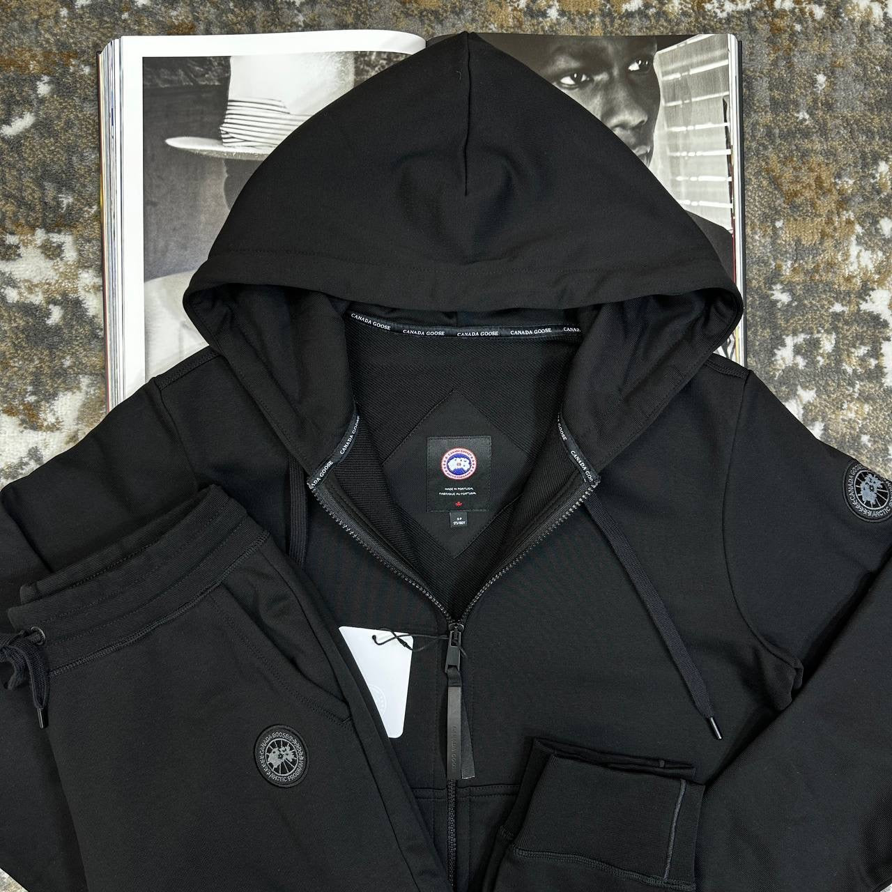 CNDA GOOSE TRACKSUIT-BLACK BLACK BADGE