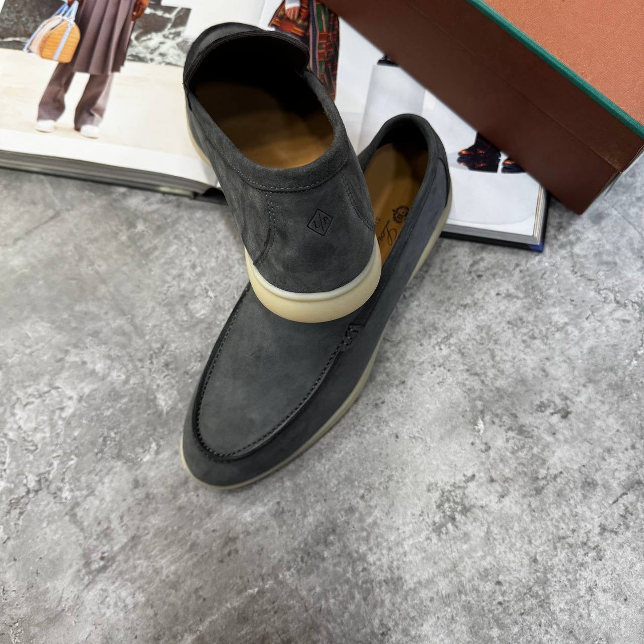 LP LOAFERS- GREY