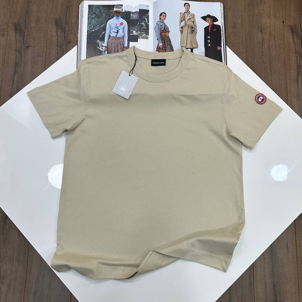 CG SIDE BADGE TSHIRT-BEIGE
