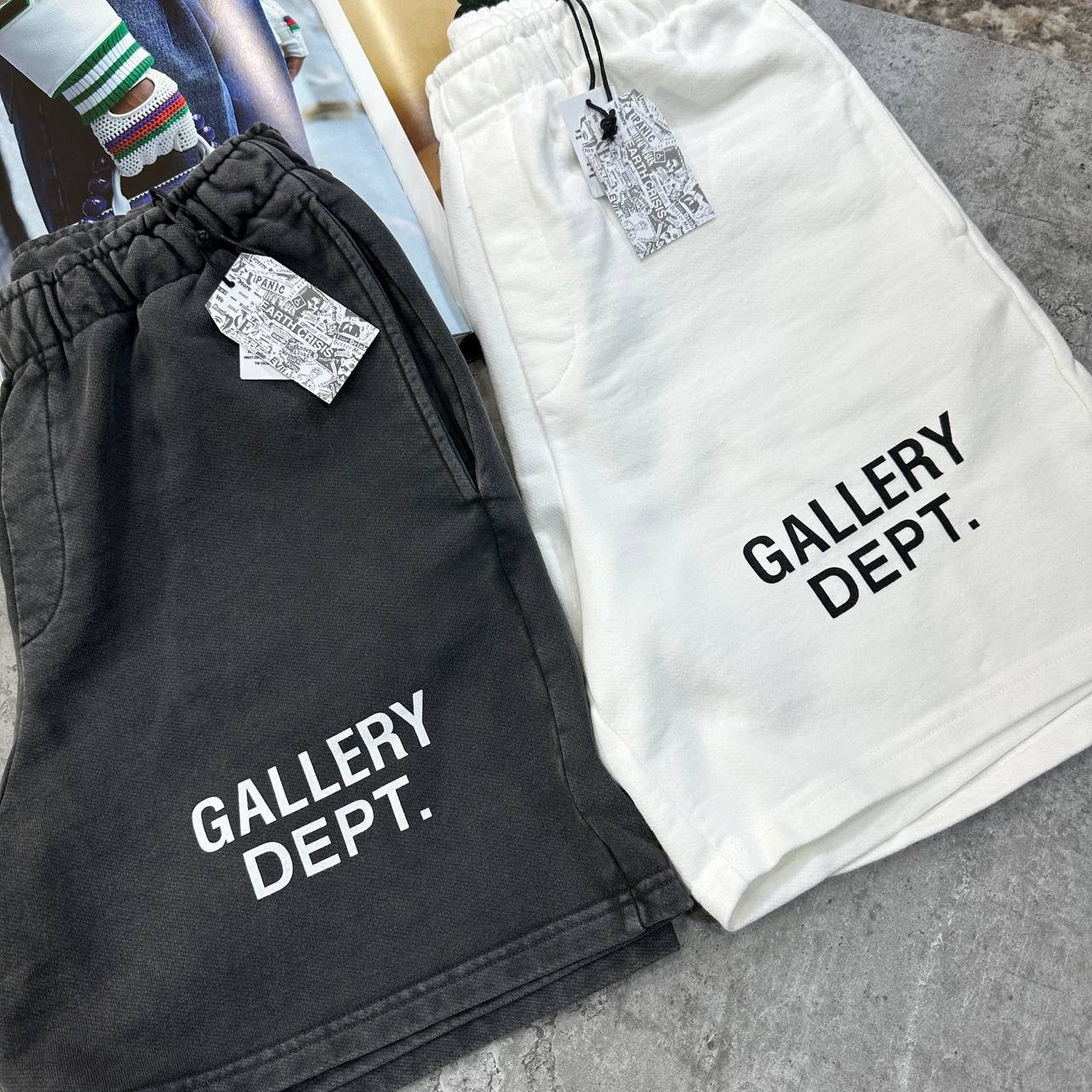 GLRY SHORTS BLACK