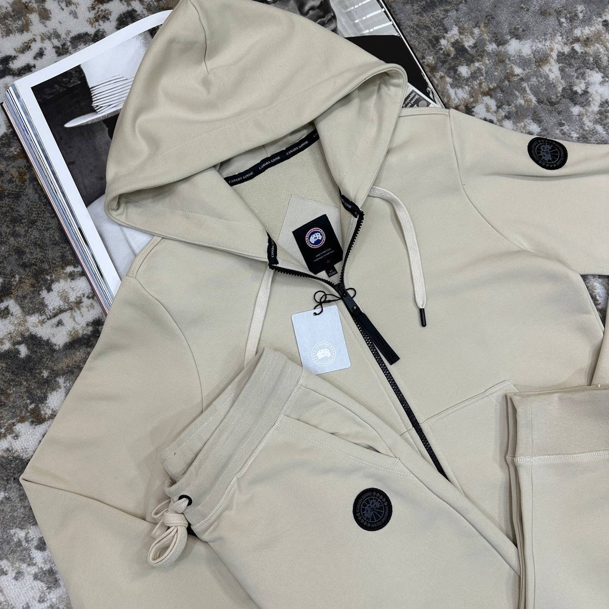 CANDA GOOSE TRACKSUIT BEIGE WITH BLACK BADGE