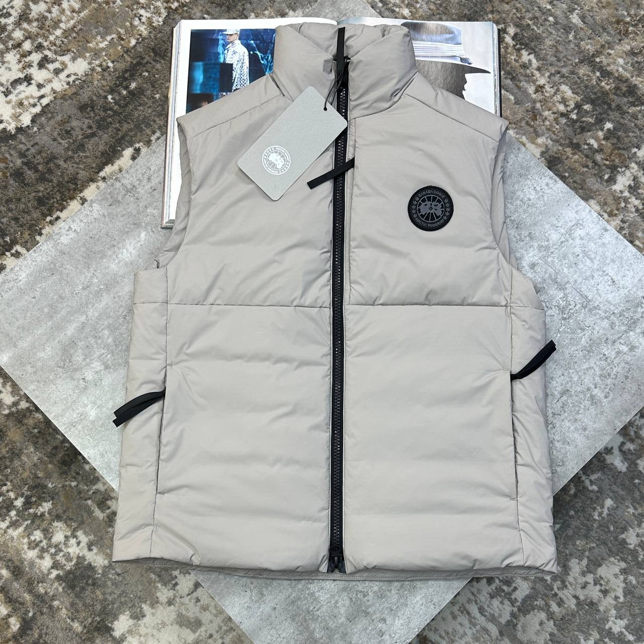 C.G BODYWARMER BLACK BADGE LIGHTGREY