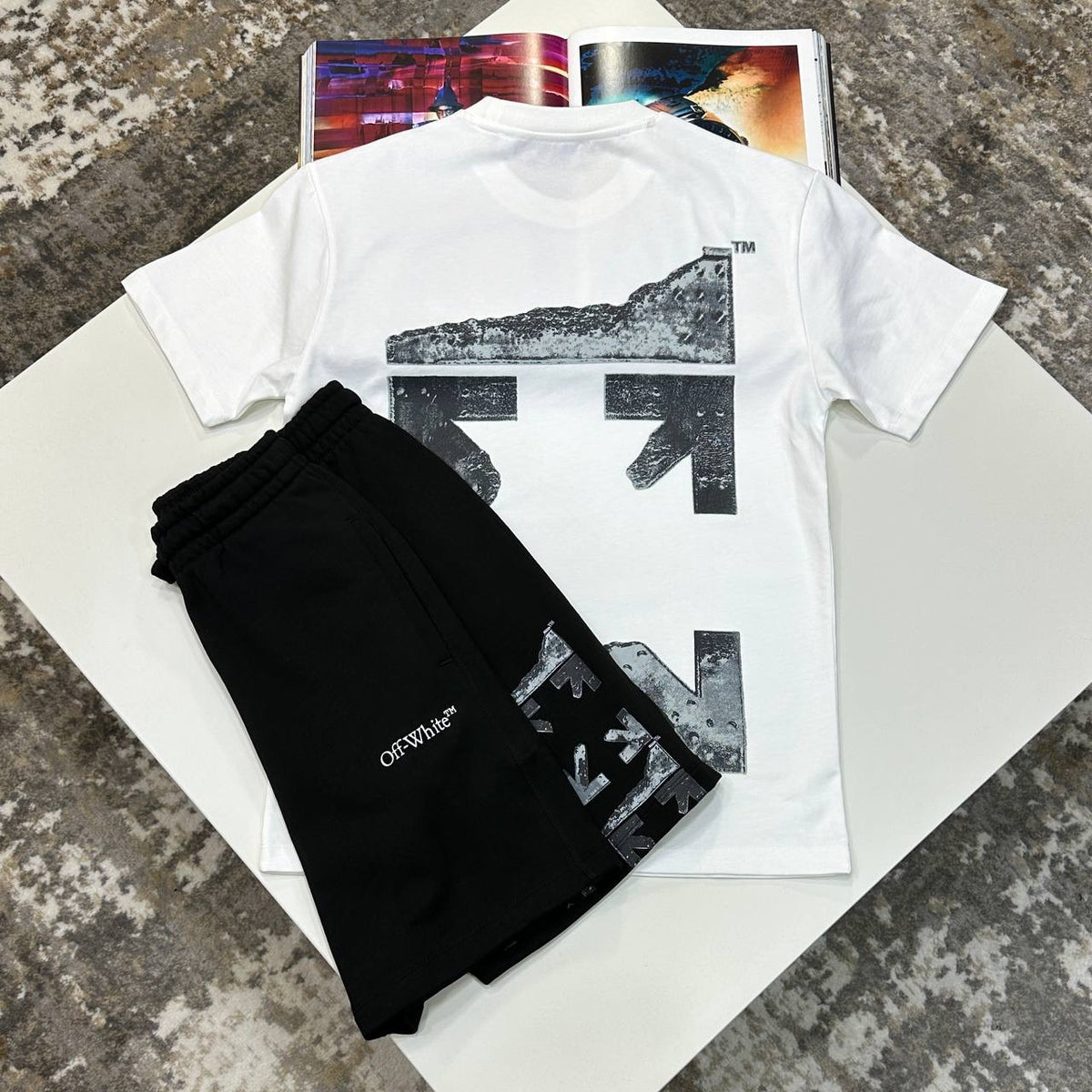 OFF-W SHORT SET WHITE/ BLACK