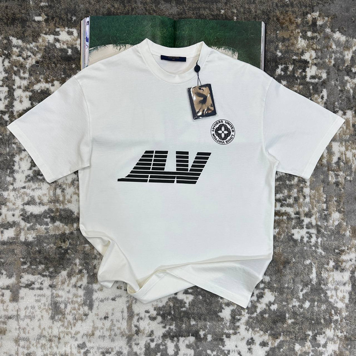 LOUS-V TSHIRT-WHITE