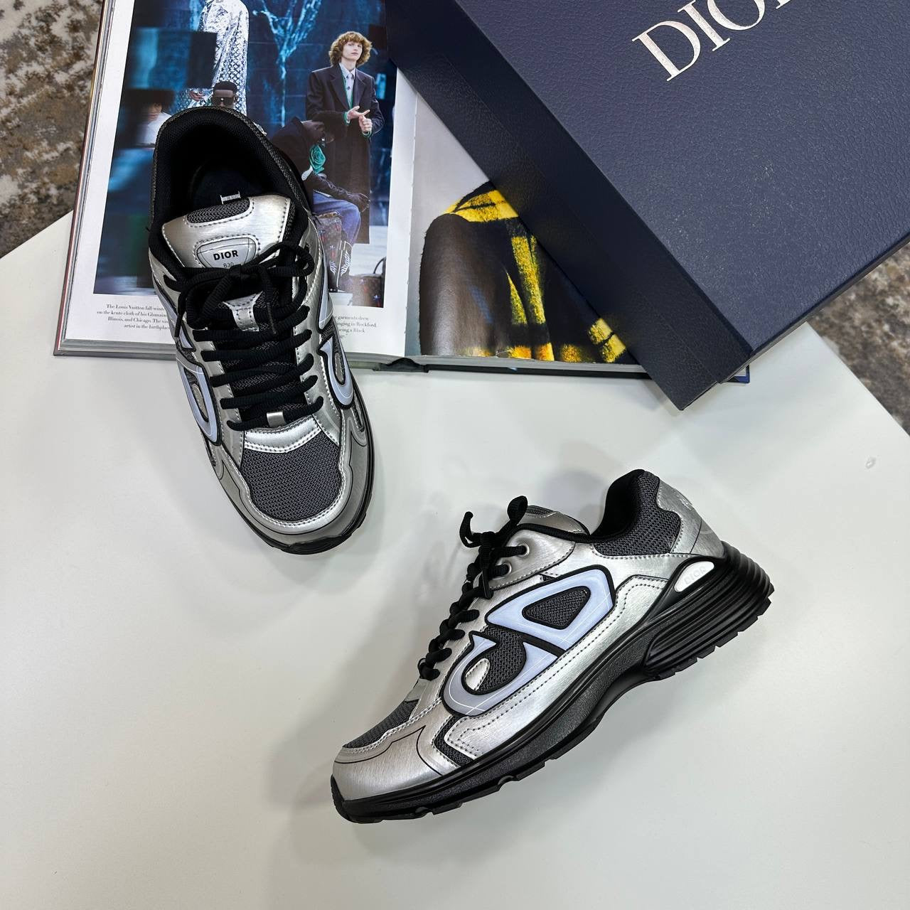 B30 TRAINER-SILVER/BLACK