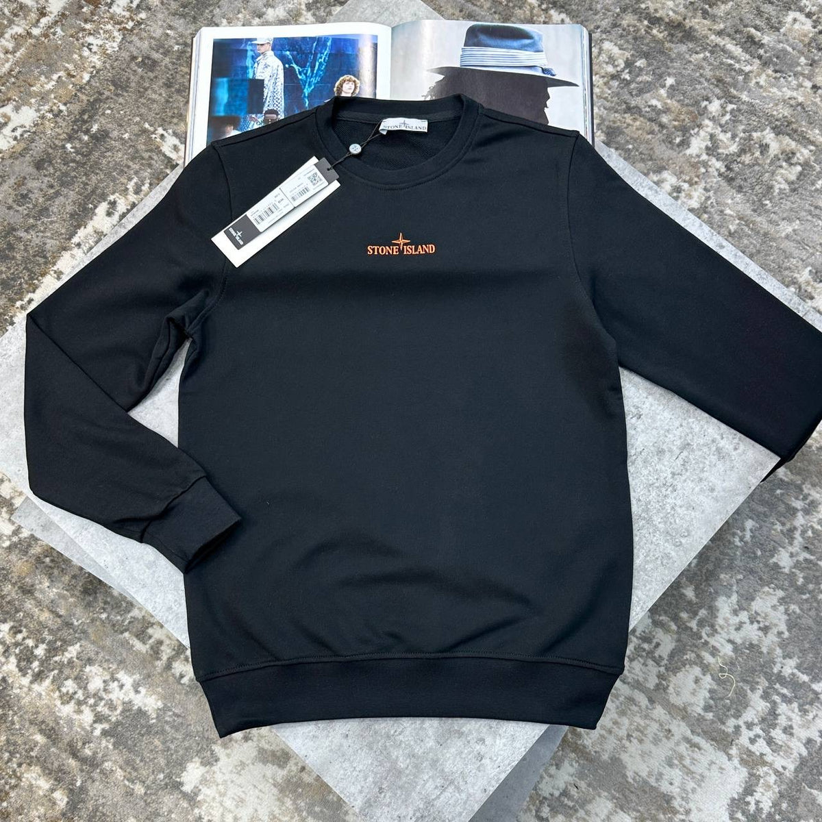 SI BACK BIG PRINT JUMPER BLACK