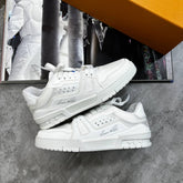 LVE TRAINER -ALL WHITE