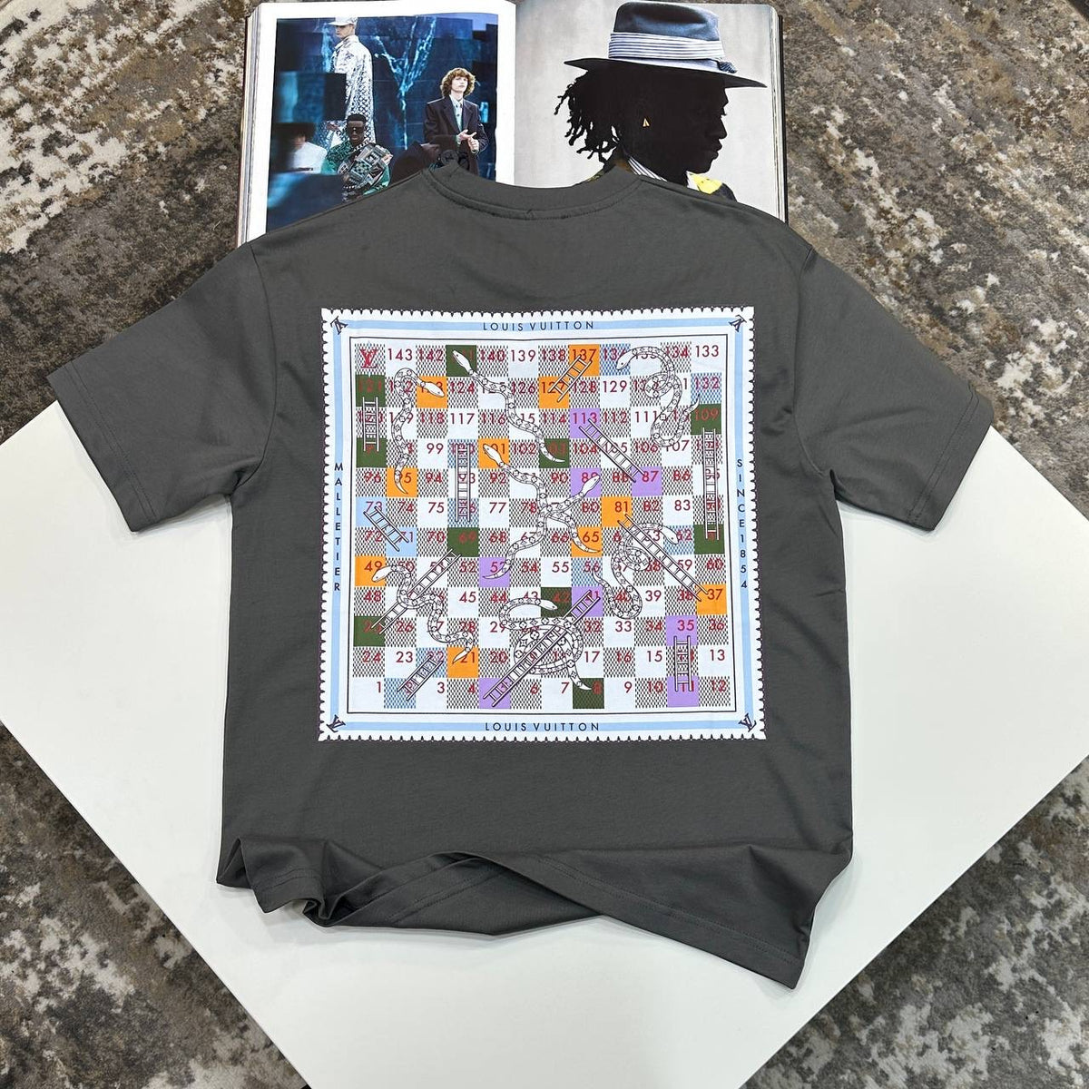 L.V BACK BIG SNAKE PRINTED TSHIRT-GREY