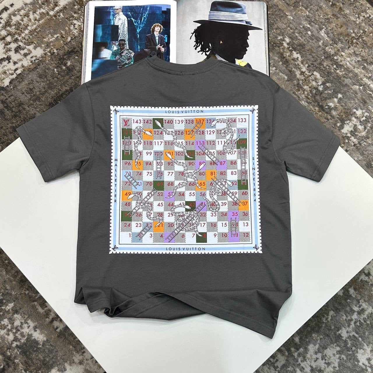 L.V BACK BIG SNAKE PRINTED TSHIRT-GREY