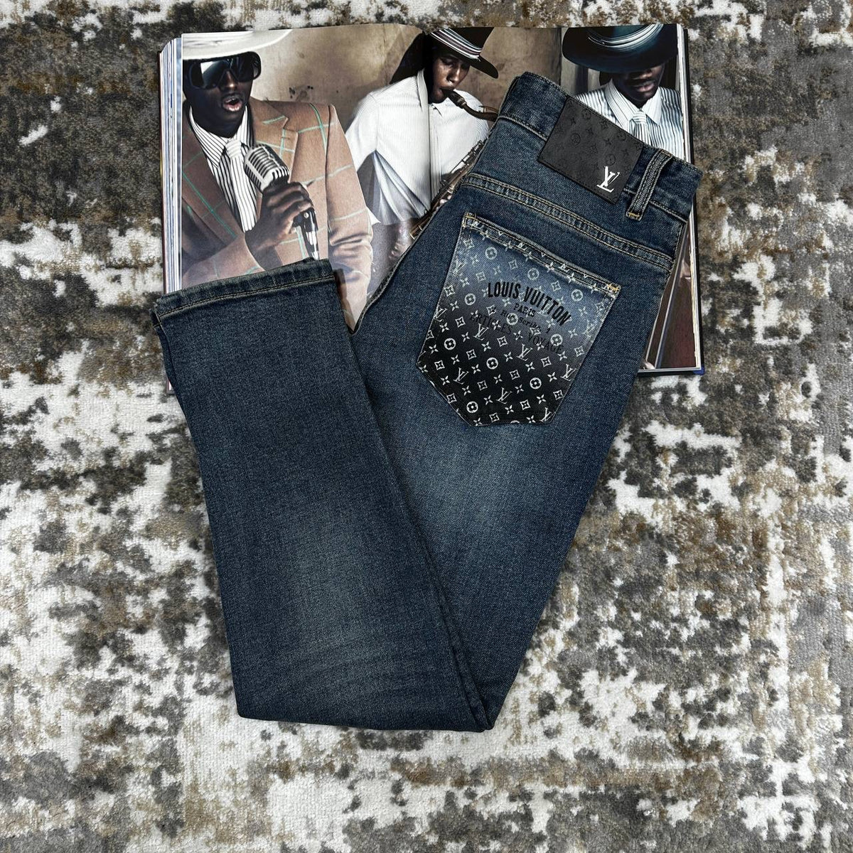 LOUS VUITON  SLIM FIT JEANS GREY