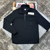 C.P FRONT POCKET HALFZIP JUMPER BLACK