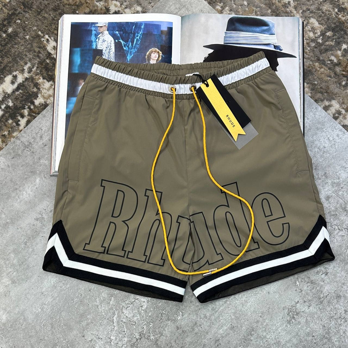RUDE SHORTS KAHKHI