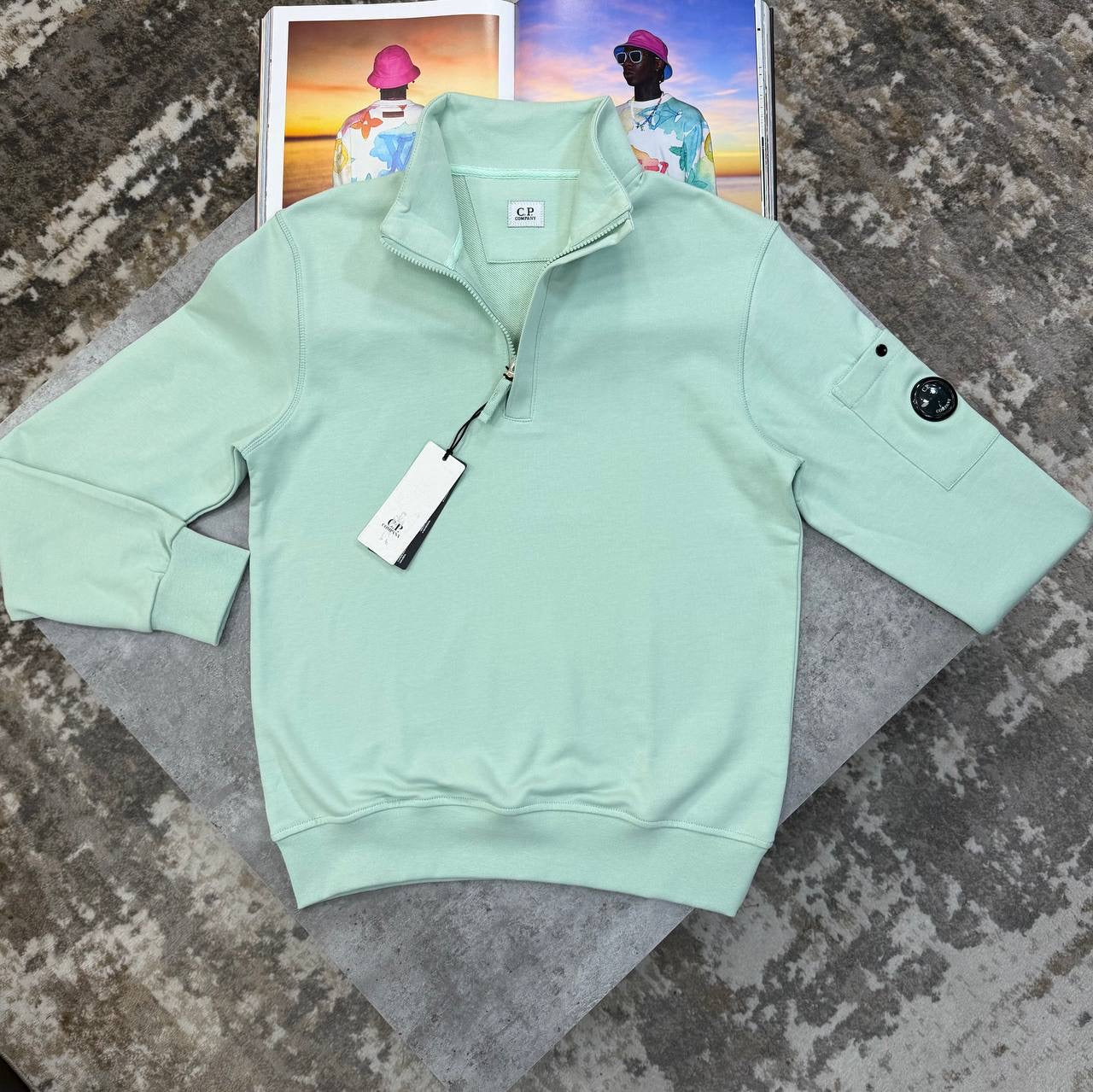 CP SIDE BADGE HALF-ZIP MINT