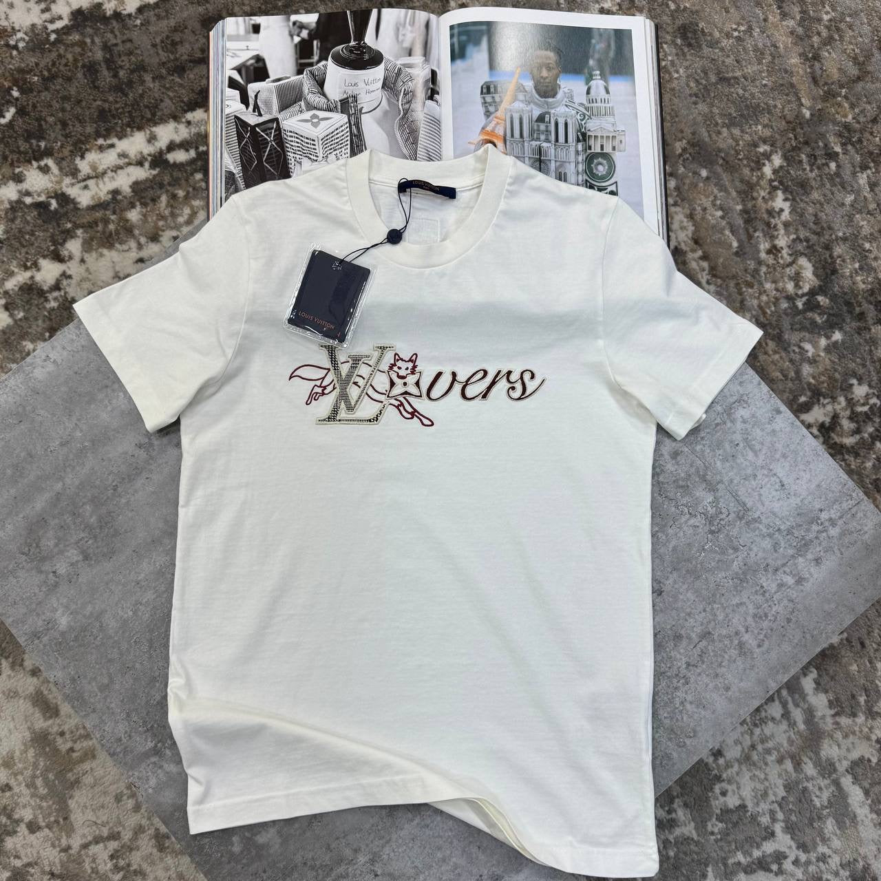 L.V TSHIRT- WHITE