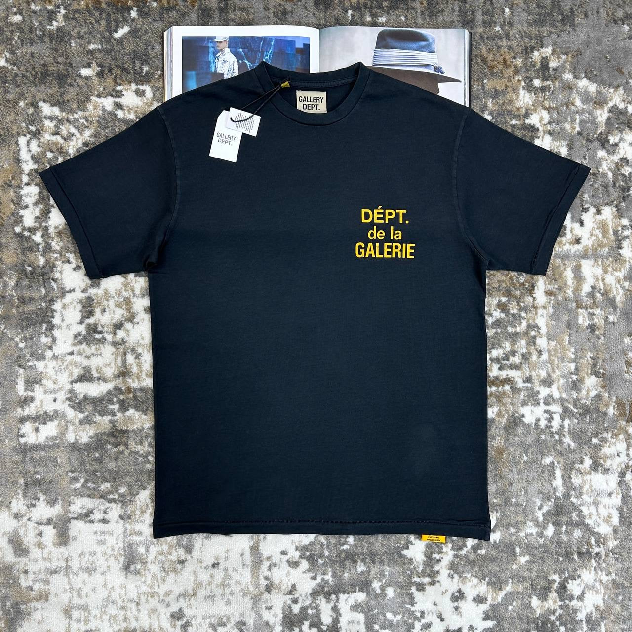 GALLRE DEPT TSHIRT-BLACK