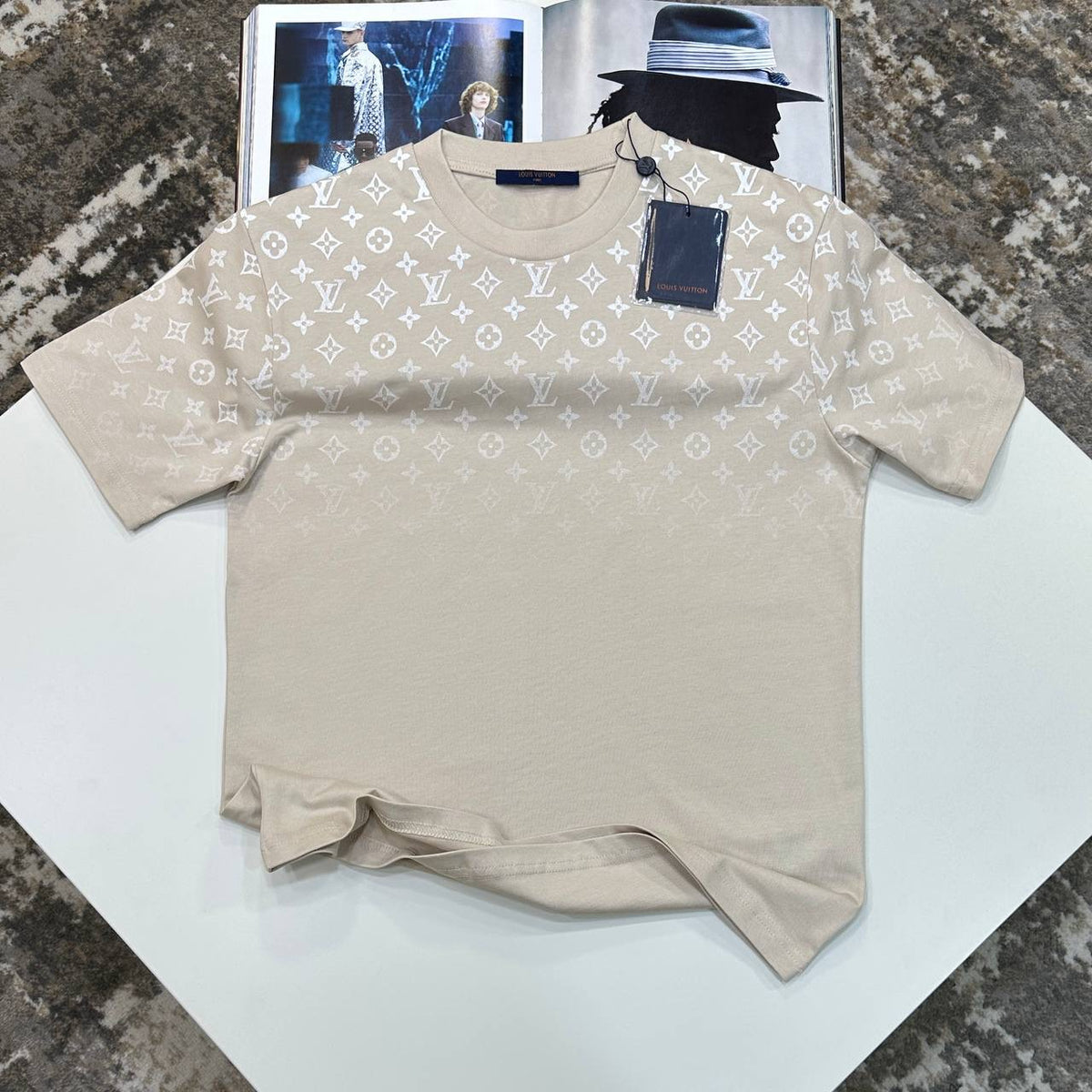 L.V SHORT SET BEIGE/BLACK