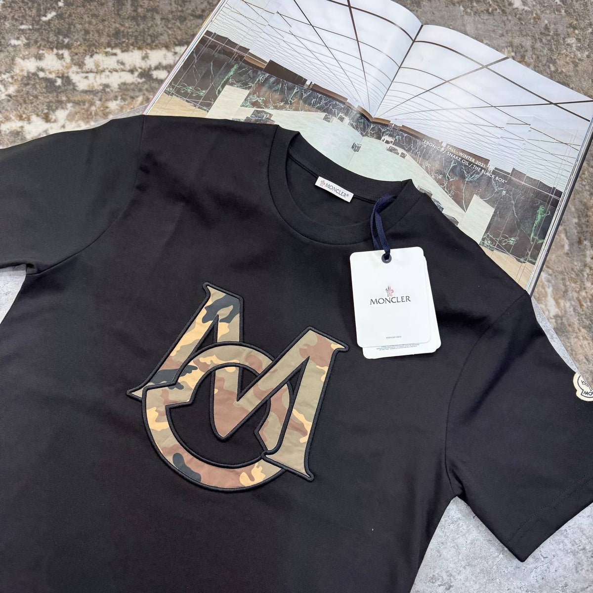MNCR TSHIRT- BLACK