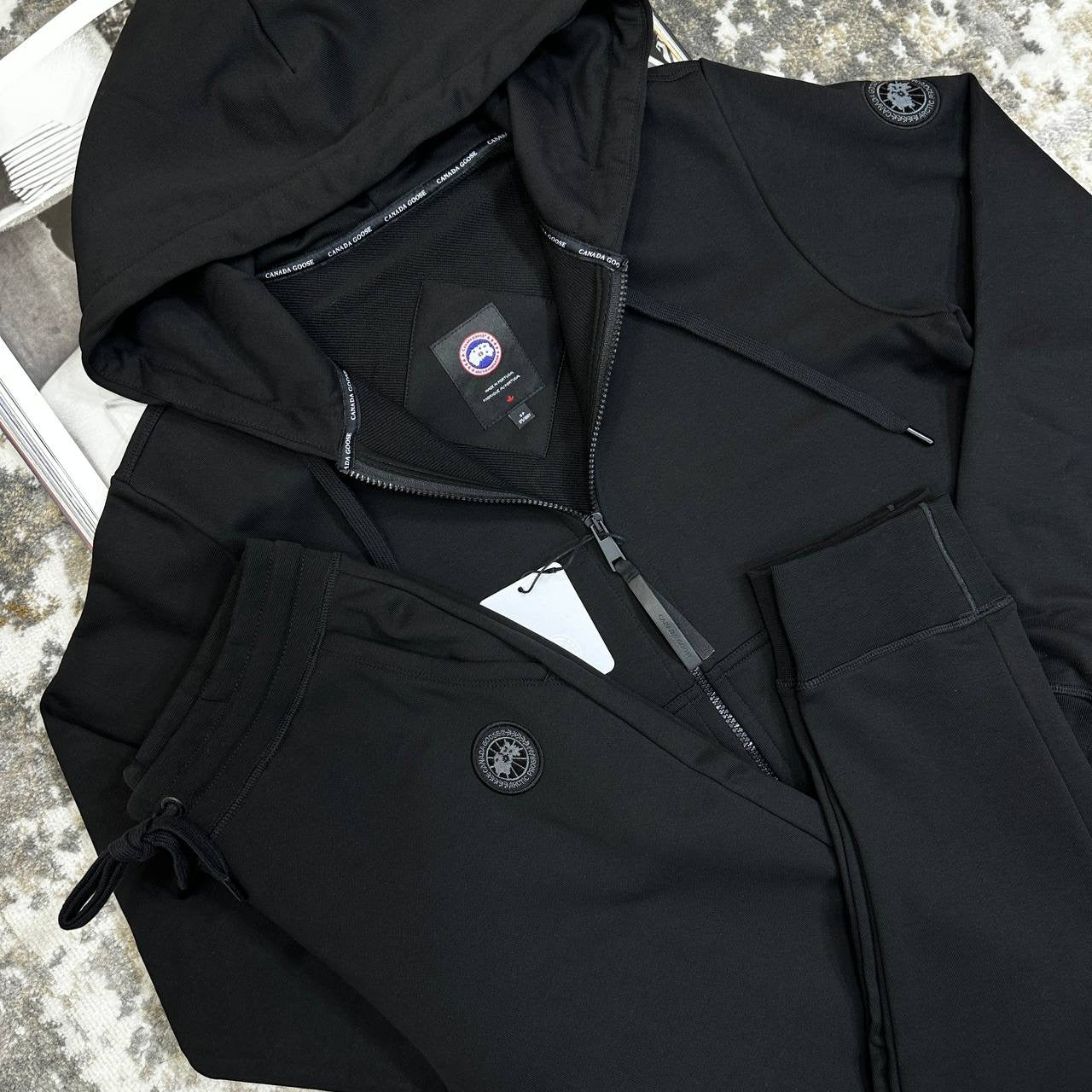 CNDA GOOSE TRACKSUIT-BLACK BLACK BADGE