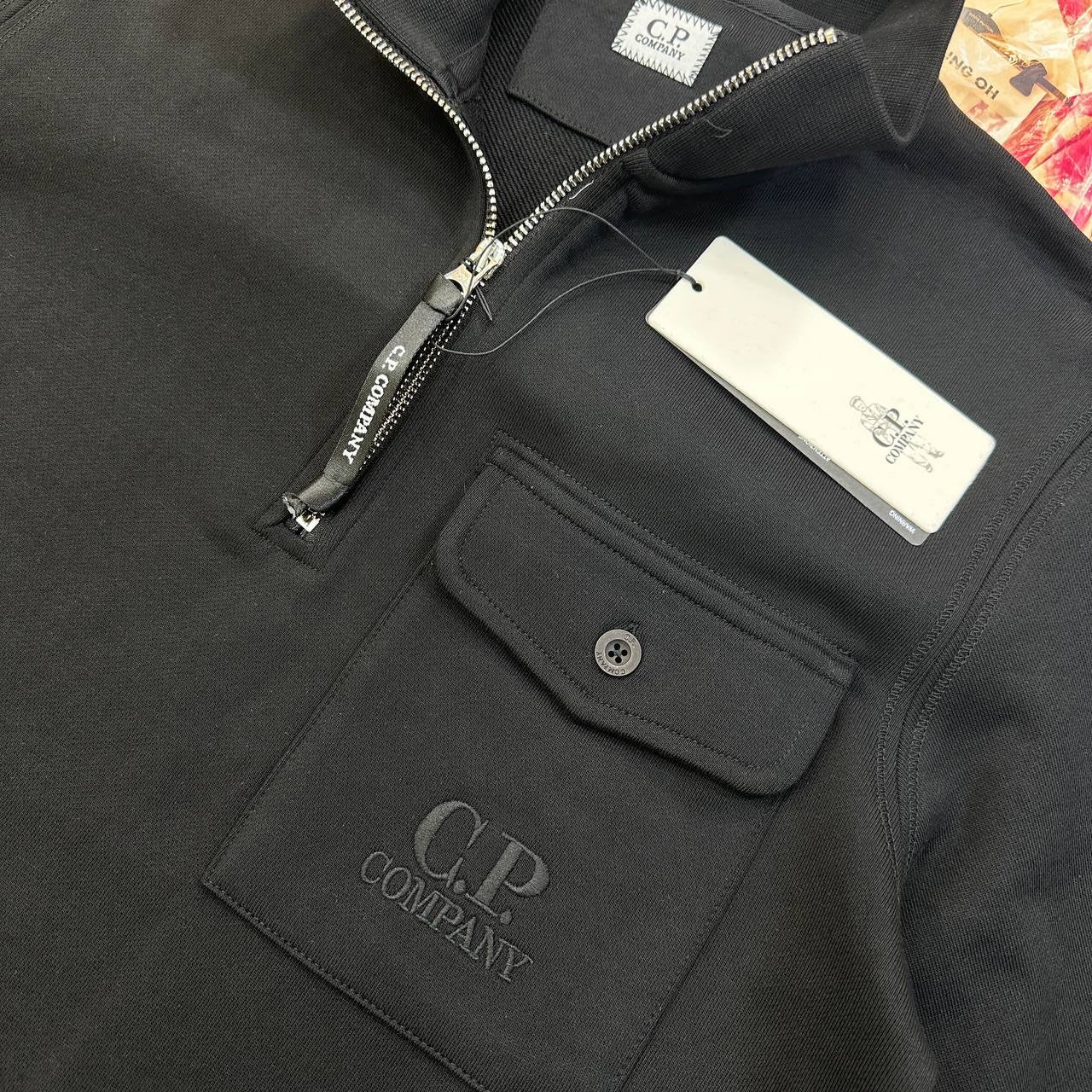 C.P FRONT POCKET HALFZIP JUMPER BLACK