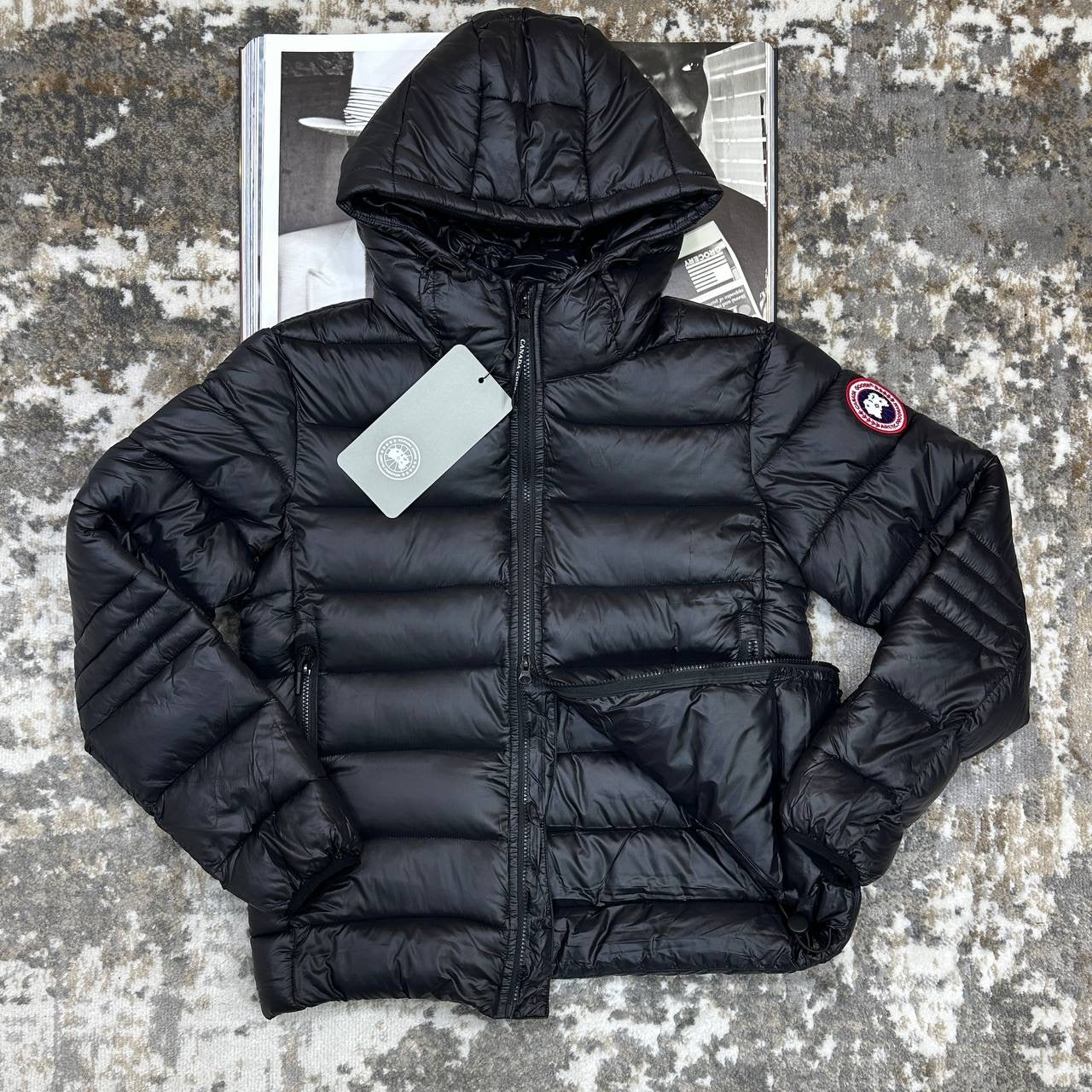 CNADA-GOOSE ZIP CROFTON JACKET-BLACK WITH RED BADGE