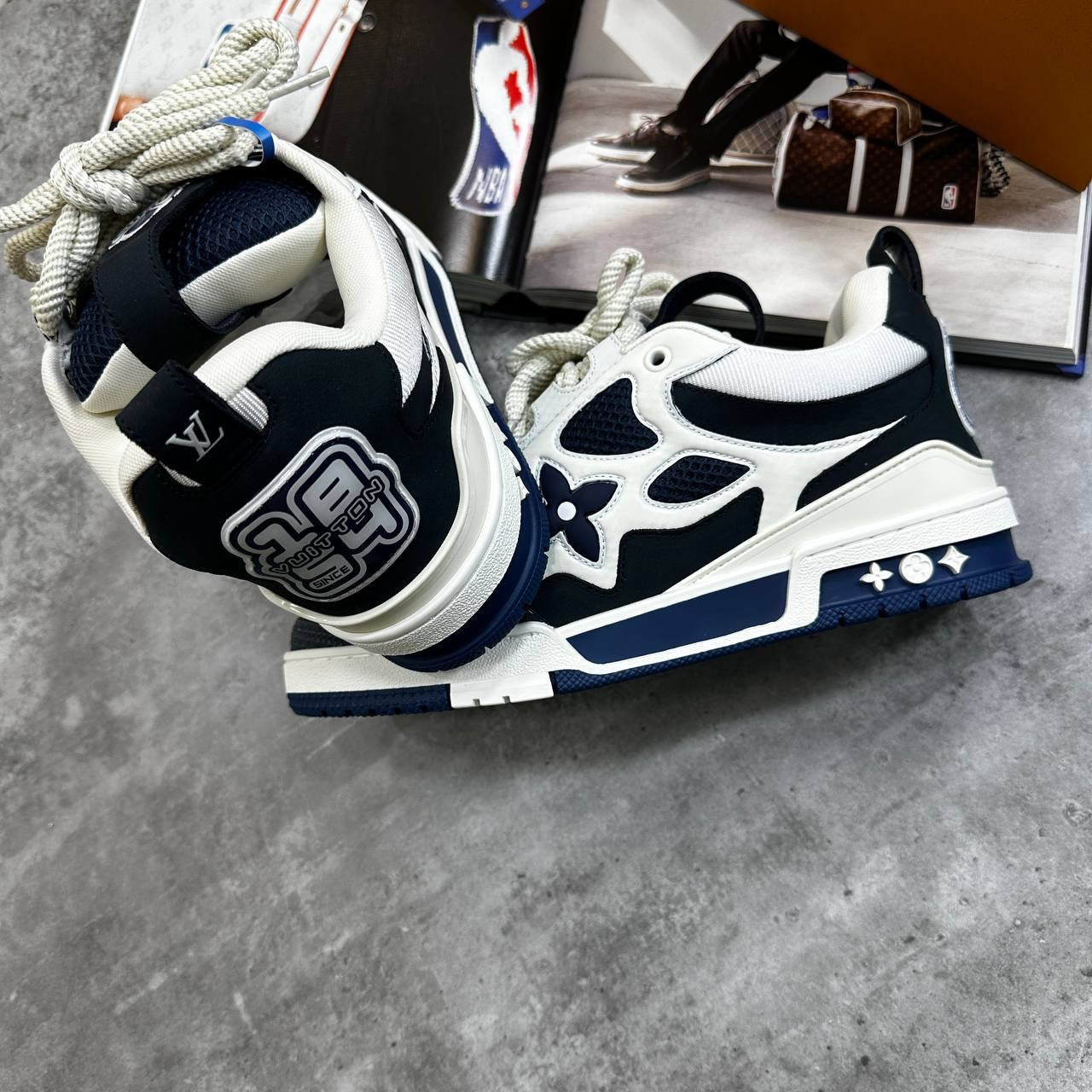 LVE TRAINER -WHITE|BLACK
